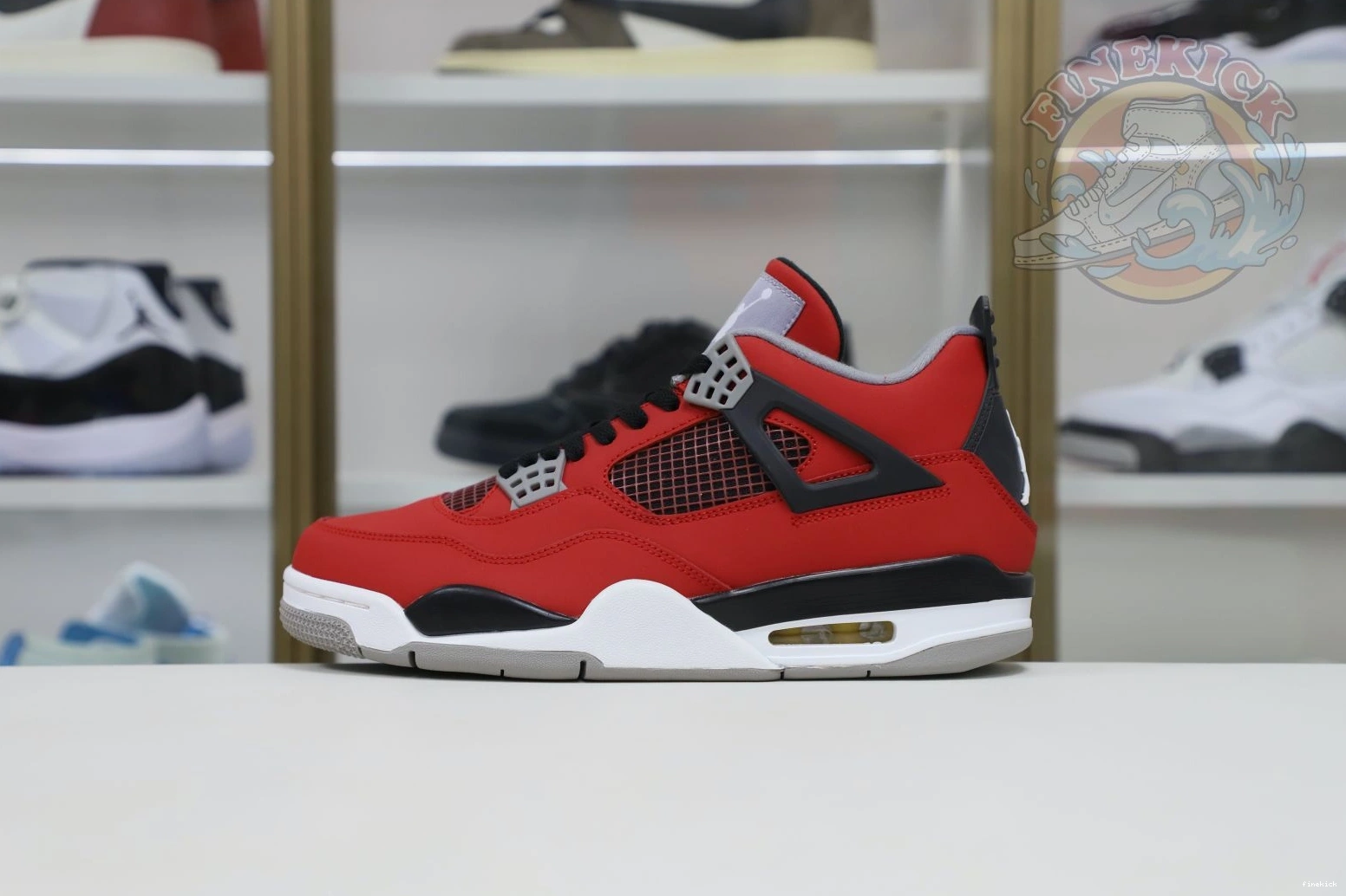Jordan Air RetroToro Jordan4 Bravo 1202